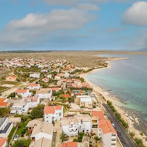 Haus Toni Apartament Ražanac